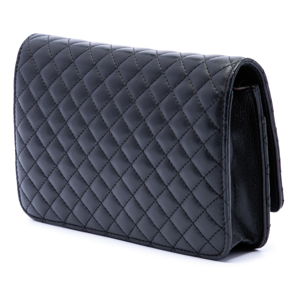 Pre-Loved Chanel CC Microquilted Lambskin Wallet On Chain - Picture 2 of 6